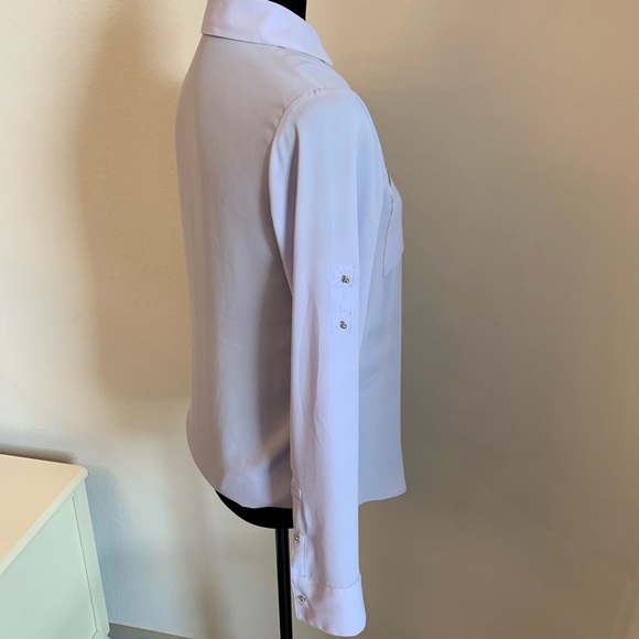 Lavender Collared Blouse with Adjustable Sleeves - Picture 4 of 5